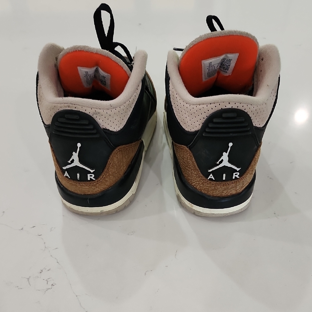 Jordan 3 Retro - Picture 4 of 8